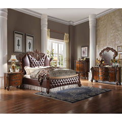Create an elegant, traditional design in your bedroom with the Vendome II bedroom collection. Beautifully crafted piece inspired from the luxurious designs of the past, the Vendome II collection features elaborate wood carving details, traditional hardwar