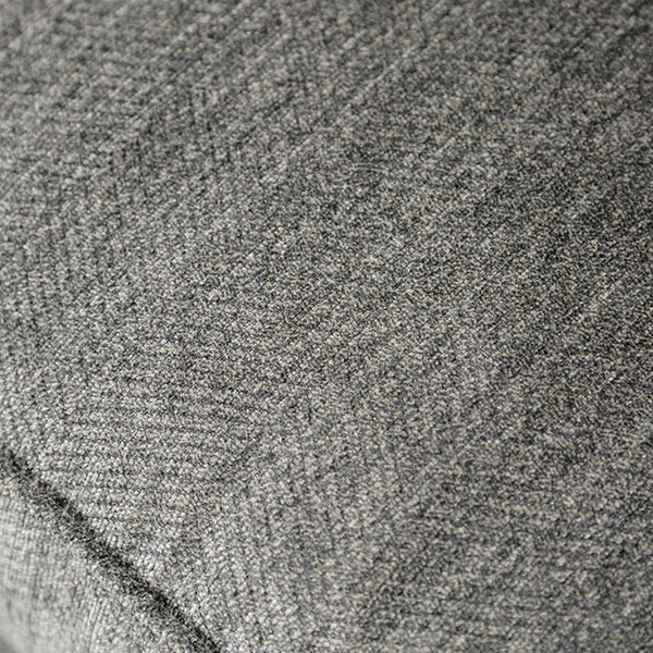 Delgada Loveseat