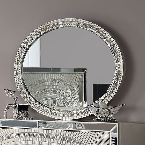 Valletta Mirror