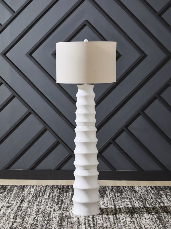  itâ€™s cool from every angle. And its versatile style looks right at home everywhere from contemporary places to casual spaces. The matchin