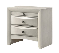 Optimize your bedroom with this innovative and stylish furniture collection, designed to blend modern functionality with sleek aesthetics. The centerpiece boasts a sophisticated headboard featuring built-in shelving and storage compartments, perfect for s
