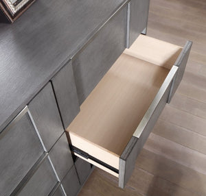 Regulus Dresser