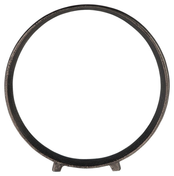  suiting spaces from contemporary to casual.<br/><br/><b>Product Features</b><ul><li>Made with cast 