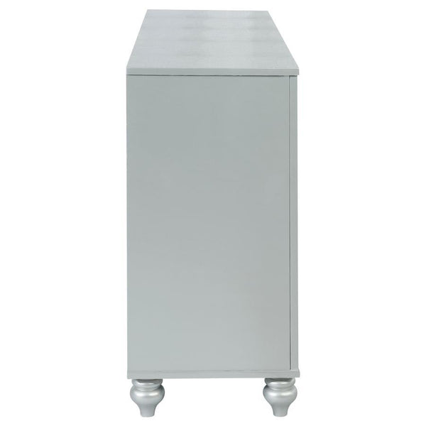 Gunnison - 6-Drawer Dresser - Silver Metallic