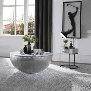  this unusual coffee table is sure to impress.<br/><