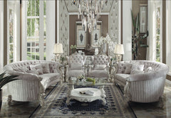 Creating an elegant and traditional design in living room, the Versailles sofa set is your ideal choice. Seating in a crescent environment and feeling like royalty, you can be more convenient to enjoy the family time or play with your friends. Additionall