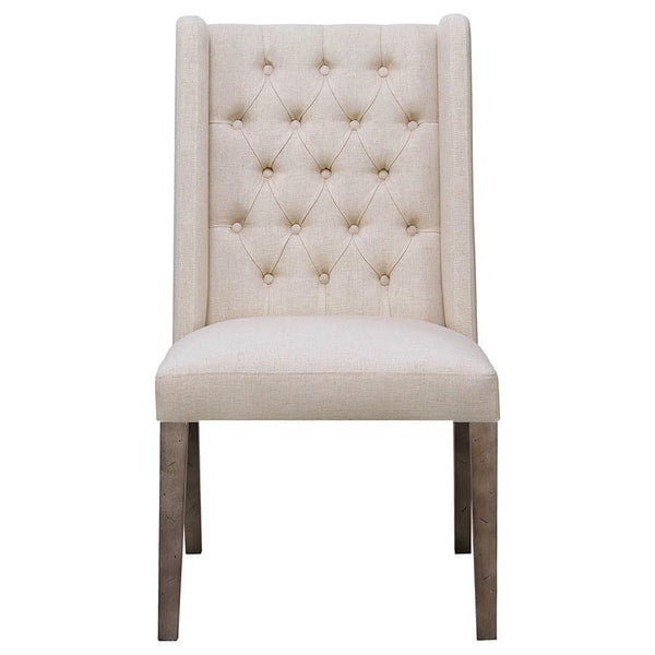 comfortable seat allows for restful relaxation. The seat is embellished with eye-catching rivets