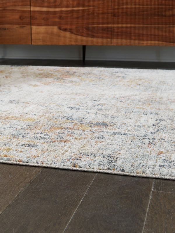  elevating your decor. This rug transitions from traditional to contempo