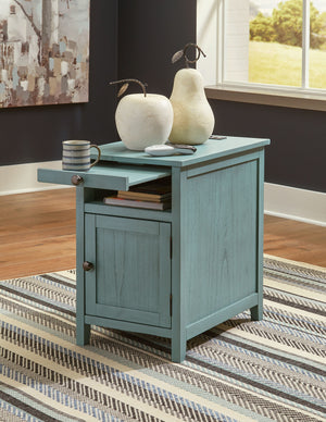 Treytown - Teal - Chair Side End Table
