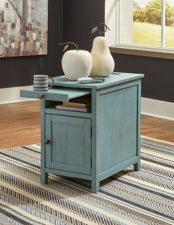 Treytown - Teal - Chair Side End Table