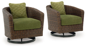 This outdoor swivel lounge chair recalls the aesthetics of nature to bring an inviting
