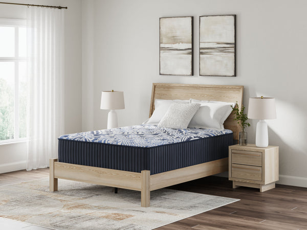  plush quilt foam and latexâ€”conform to your body to relieve pressure points. Snoozing side by side with a partner or pe