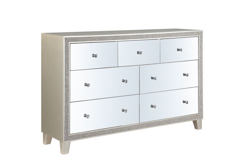 2/3 Extension DrawerMetal Side Drawer GlideEnglish Dovetail Front & BackTop Drawer w/FeltlinedMirrored Front DrawerSelf Closed Drawer Glide<br/><br/><b>Product Features</b><ul><li>2/3 Extension Drawerâ€§Metal Side Drawer Glideâ€§English Dovetail Front & B
