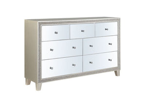 2/3 Extension DrawerMetal Side Drawer GlideEnglish Dovetail Front & BackTop Drawer w/FeltlinedMirrored Front DrawerSelf Closed Drawer Glide<br/><br/><b>Product Features</b><ul><li>2/3 Extension Drawerâ€§Metal Side Drawer Glideâ€§English Dovetail Front & B