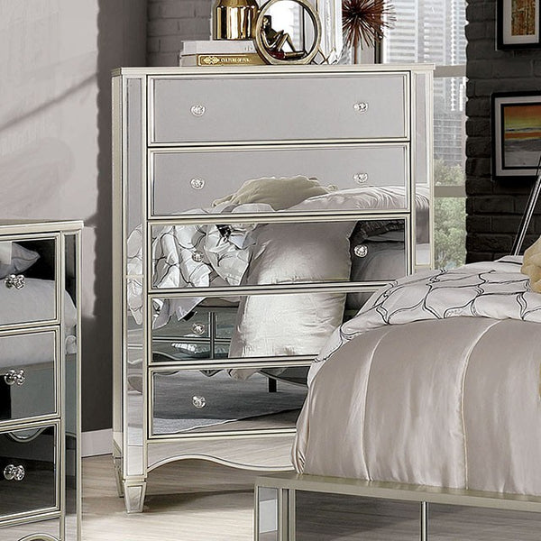 Eliora Chest