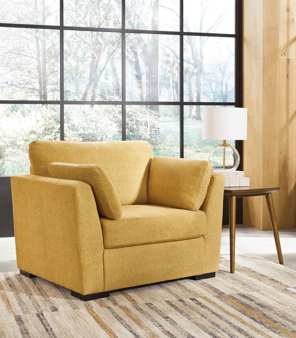  trendy eye for design. This oversized chair is here to help. Bold