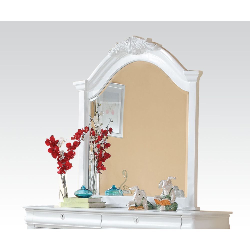 Mirror with Beveled Edge, 2.5mm<br/><br/><b>Product Features</b><ul><li>Mirror with Beveled Edge</li><li>Estrella Collection: Panel Bed 20730, Poster Bed 21730Q</li><li>Youth: White 30240T</li><li>Daybed 30150</li><li>Case: 1Pc/1Ctn</li><li>Finish: White<
