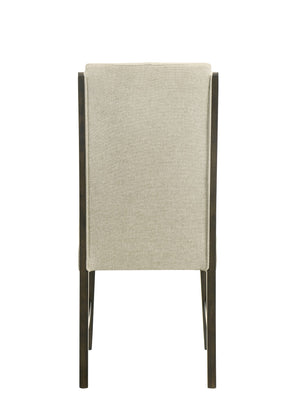  it provides a durable and inviting surface for everyday meals and gatherings. The uphols