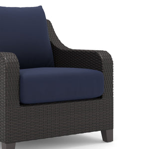  this set is crafted with durable aluminum frames and a baked-on powder finish to ensure longevity and scratch resistanc
