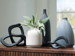  with a medley of neutral hues that work in beautiful harmony