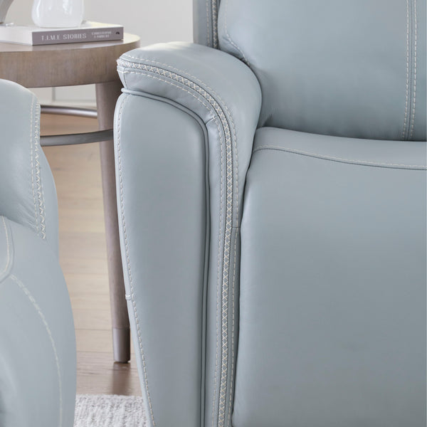  and smooth power recline that allows you to relax with ease.