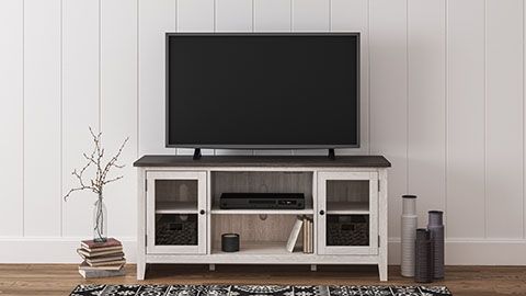  itâ€™s well equipped with adjustable shelving