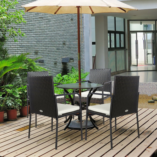 High-quality PE rattan for weather-resistant<br>Sturdy steel frame with powder-coated for rustproof<br>Avoid scratching the floor with anti-slip foot pads<br>Come with a strong loading capacity of up to 400 lbs<br>Padded cushions for a comfy sitting exper