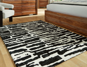 Bramshaw - Black / Ivory - Medium Rug