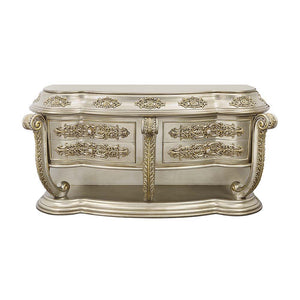  the Danae dining table is a true testament to that. Boasting immaculate details on the base and legs that are fit for royalty. This grand piece is sure to leave a lasting impression on everyone that feasts their eyes on it. The Ch