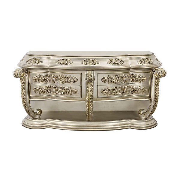  the Danae dining table is a true testament to that. Boasting immaculate details on the base and legs that are fit for royalty. This grand piece is sure to leave a lasting impression on everyone that feasts their eyes on it. The Ch