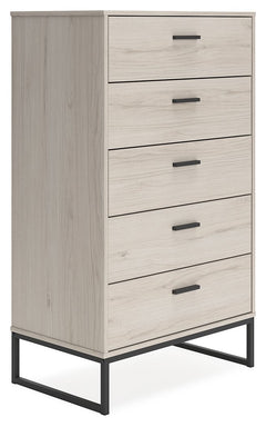 Light and bright, this chest of drawers is inspired by chic design. A light natural finish over replicated oak grain offers an authentic touch to this so-cool piece. It beautifully blends the hues of natural living with the edginess of your modern lifesty