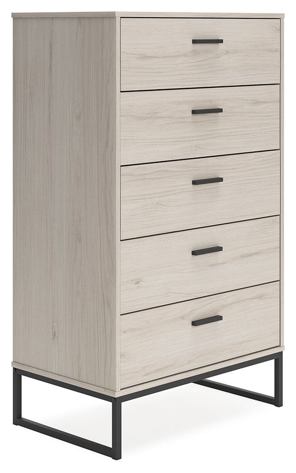 Light and bright, this chest of drawers is inspired by chic design. A light natural finish over replicated oak grain offers an authentic touch to this so-cool piece. It beautifully blends the hues of natural living with the edginess of your modern lifesty