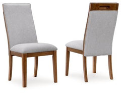 A refreshed take on retro aesthetics. This dining chair adds an air of simplicity to your dining space, capturing the architectural language of mid-century stylings. A casual, yet timeless finish creates visual contrast perfectly complementing the texture