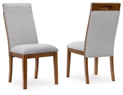 A refreshed take on retro aesthetics. This dining chair adds an air of simplicity to your dining space, capturing the architectural language of mid-century stylings. A casual, yet timeless finish creates visual contrast perfectly complementing the texture