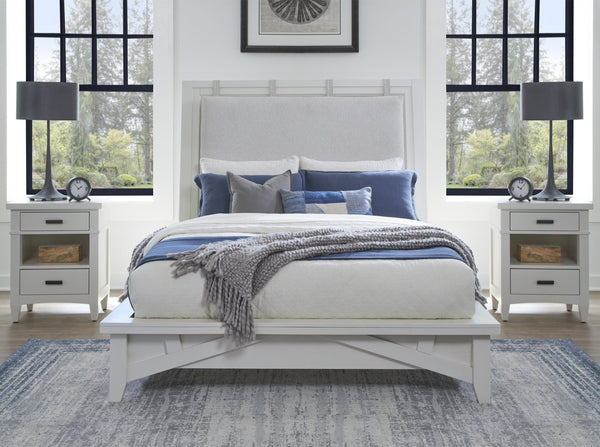 With a nod to early craftsman design and todayâ€™s popular farmhouse aesthetic, Americana Modern Bedroom is the essence of timeless authenticity. Adding easygoing beauty to bedrooms of any size, these fresh designs combine function and versatility with cl