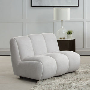 Manilla - Chair - White<br/><br/><b>Product Features</b><ul><li>Seat Construction: Pocket Coil</li><li>Wooden Inner Frame</li><li>Tight Seat & Back Cushion</li><li>Channel Tufted</li><li>Accent Pillows Included</li></ul><br/>