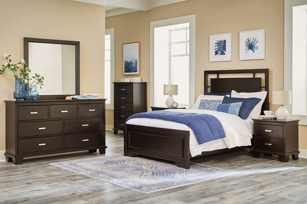 Covetown - 4 Pc. - Dresser, Mirror, Full Panel Bed - Dark Brown