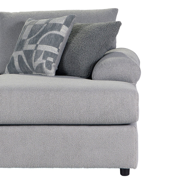  accompanied by four coordinating accent pillows for added flair. Made in