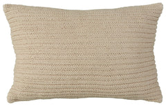 Whether you-'re looking for the perfect finishing touch or an easy update, this richly subtle pillow is sure to please. It epitomizes easy elegance with its mellow hue and ribbed construction.<br/><br/><b>Product Features</b><ul><li>Made of cotton</li><li