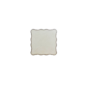  reflects highly decorative details