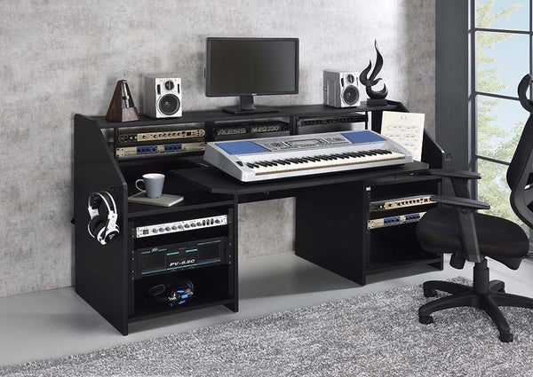 The Briar music desk is expertly designed for advanced musical producers. With more than enough mounting space for equipment and its ample size. The high-quality and sturdy frame will securely hold all your gear for years to come. The ample pullout tray c
