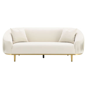  exudes elegance and comfort. The plush pillows add an extra layer of coziness