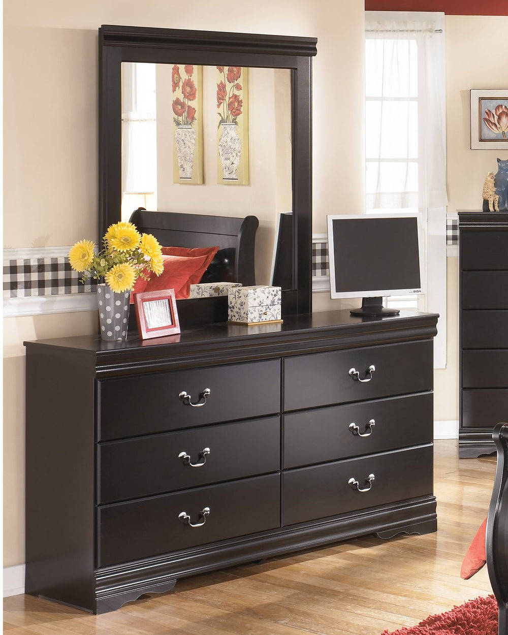 Huey Vineyard - 8 Pc. - Dresser, Mirror, Chest, Twin Sleigh Bed, 2 Nightstands - Black