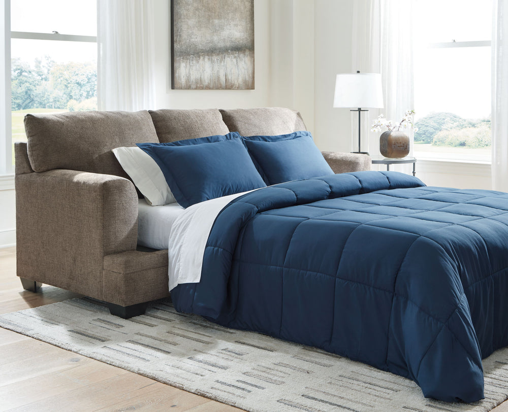 This sofa sleeper feels every bit as good as it looks. Ultra-soft upholstery enhances your comfort, making it a delightful place to unwind. Whether you-'re enjoying a quiet evening alone or chilling with friends, this piece promises to be the perfect back