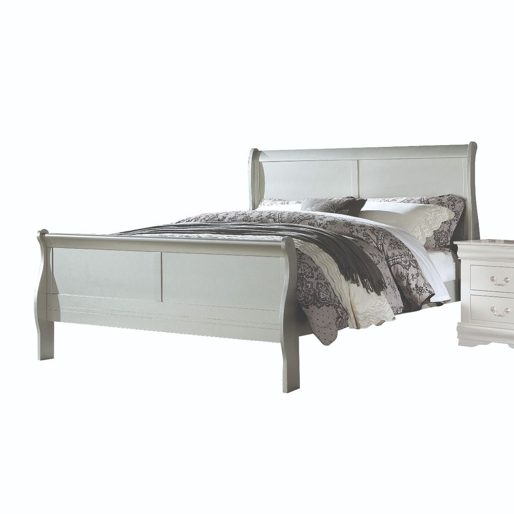Bring casual elegance into your home with the Louis Phillipe bedroom collection. An eye-catching sleigh bed lies at the heart of this classic bedroom set. Crafted with selected wood and veneers is available in different finishes to choose. This beautiful 