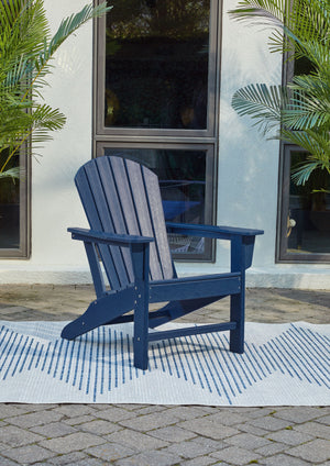  itâ€™s sure to weather the seasons beautifully. Designed to shed rainwater