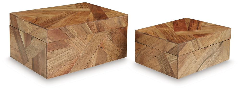 Looking for a casually cool home accent? This set of boxes stacks up beautifully. A wood mosaic design and natural finish bring a laid-back element to your decor. What a stylishly effortless way to refresh your shelves and tabletops.<br><br><b>Additional 