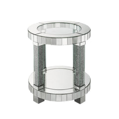 This Fafia end table is the perfect focal piece to any room. The clear glass top and beveled mirrored frame add an airy touch to your space. Drawing attention to the glittering faux gem legs. Giving your home an enchanting contemporary aesthetic. It perfe