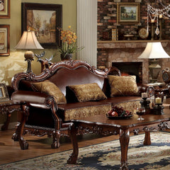 The Dresden traditional collection reflects highly decorative details, oversized claw feet and decorative trim, rolled arms and carefully selected upholstery in a symphony of material. This collection will be the showpiece of your living room environment.