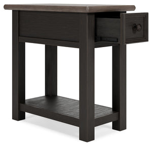 Tyler Creek - Black / Gray - Chair Side End Table